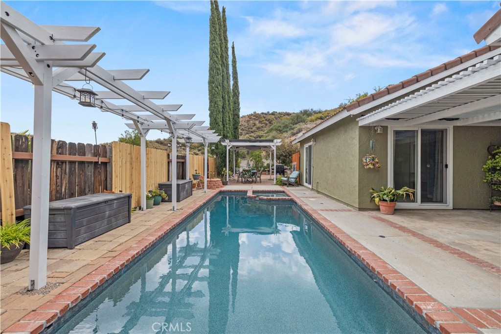 main property photo 31