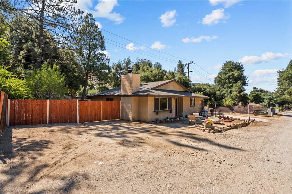 main property photo 5