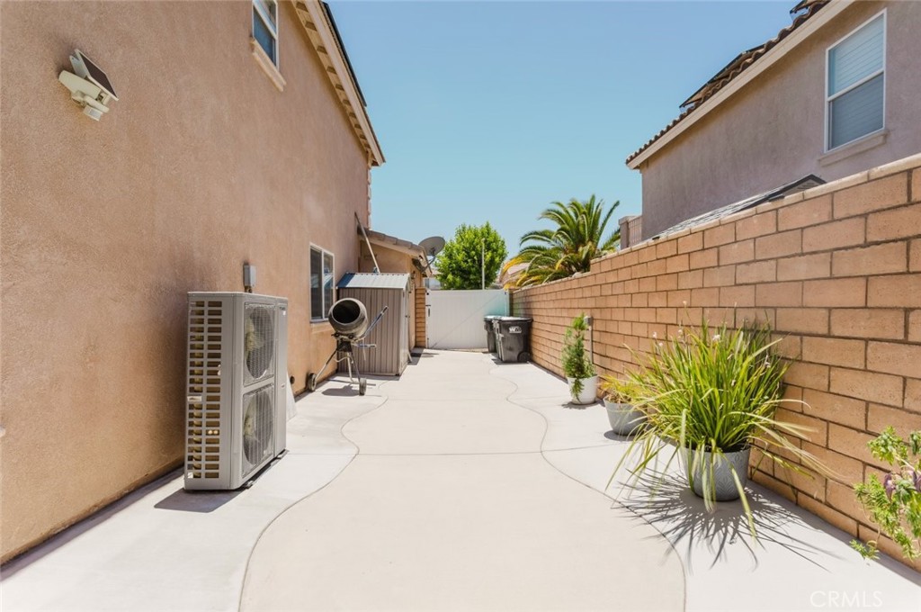 main property photo 68