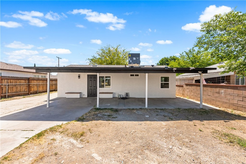main property photo 40