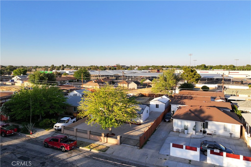 main property photo 50