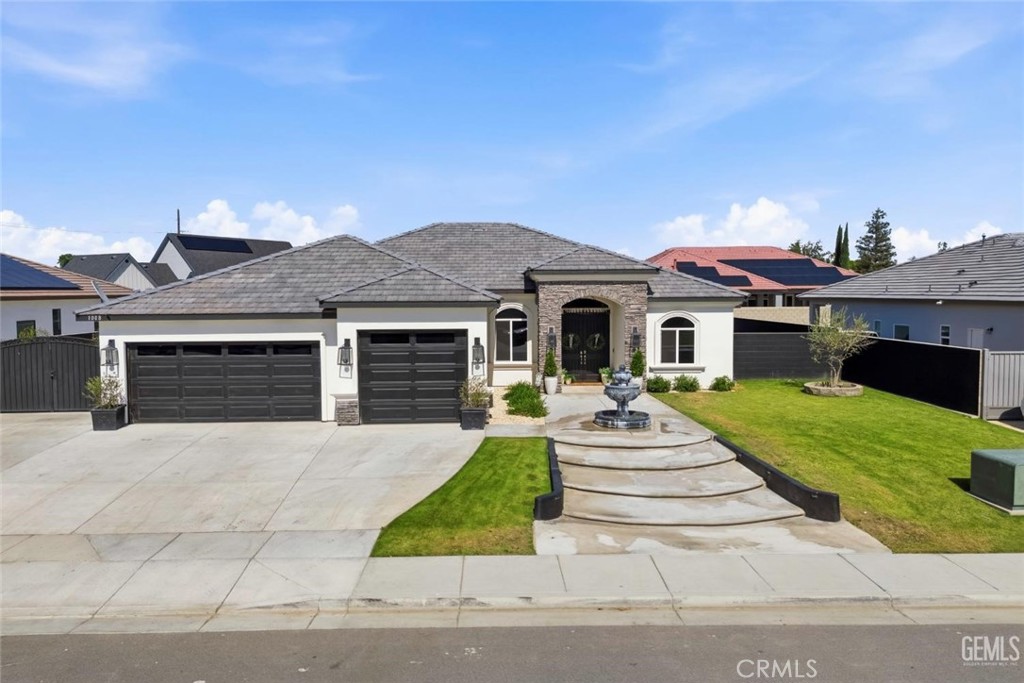 main property photo 34