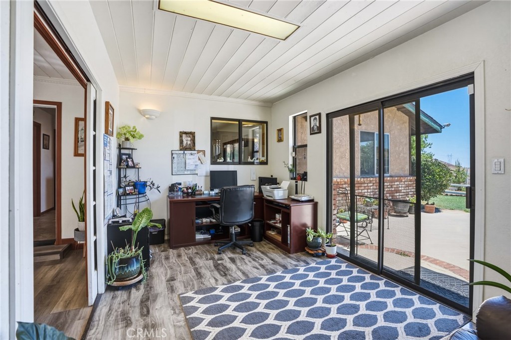 main property photo 45