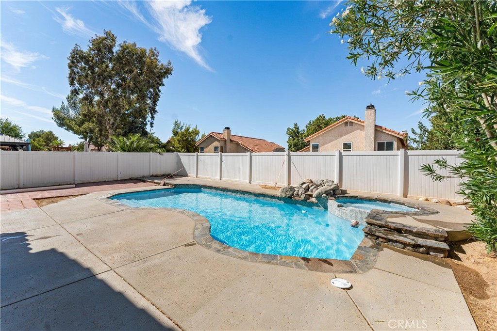 main property photo 44