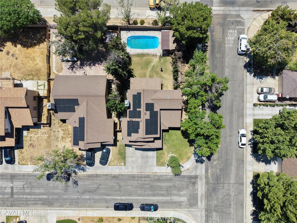 main property photo 34