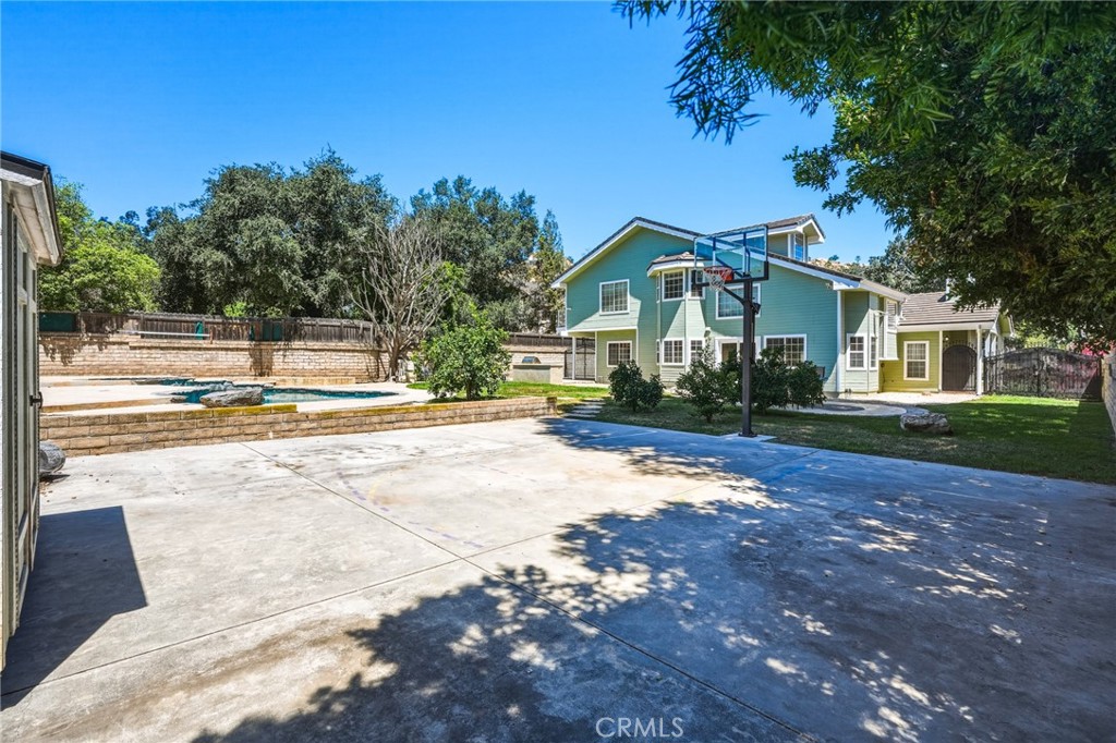 main property photo 44