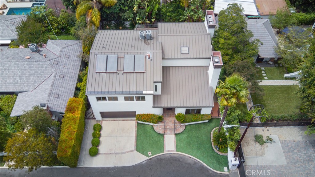 main property photo 45