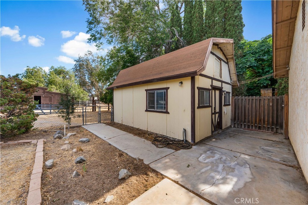 main property photo 27