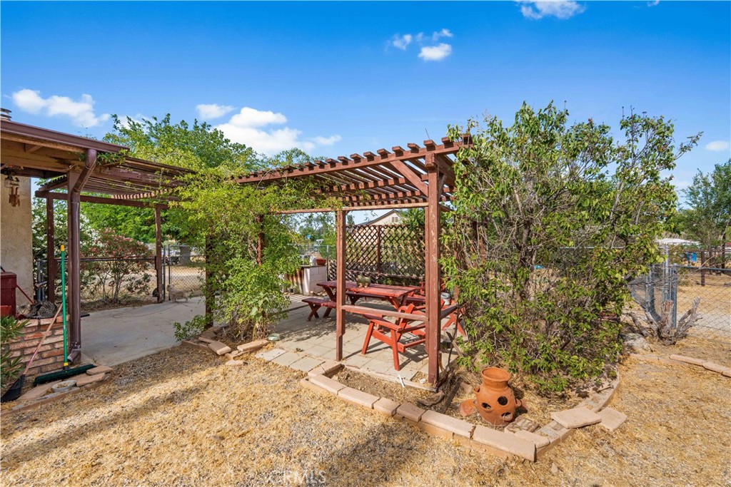 main property photo 29
