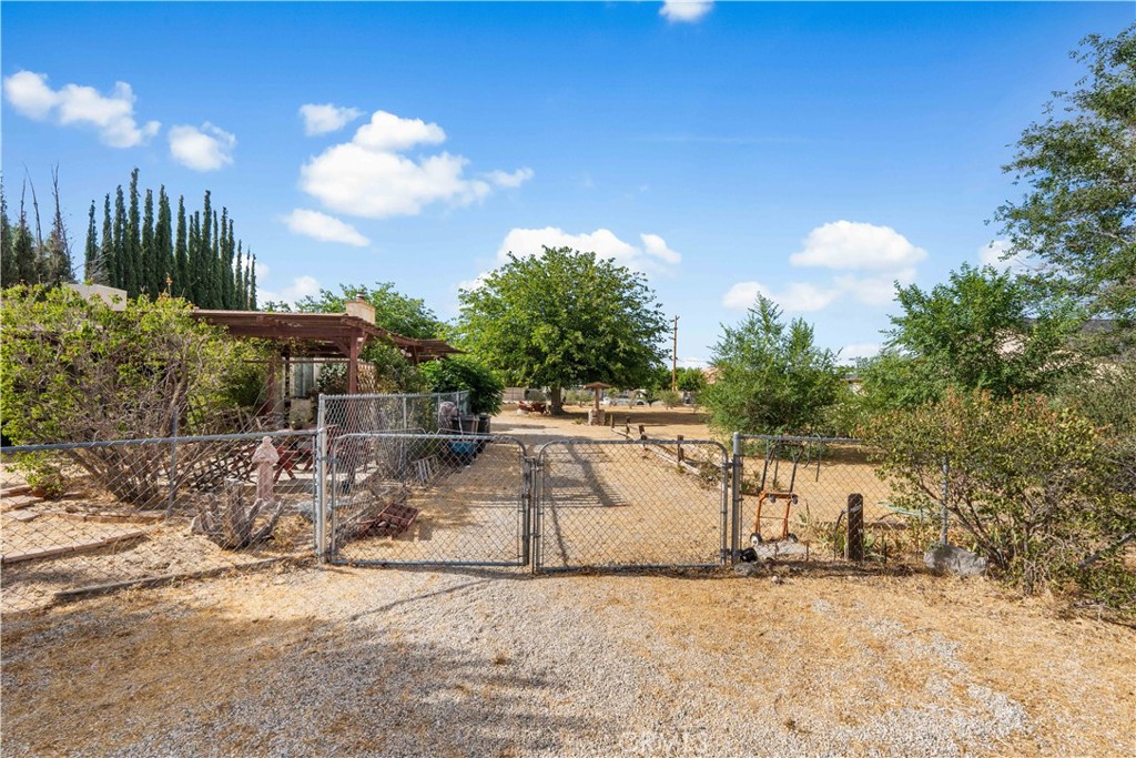 main property photo 35