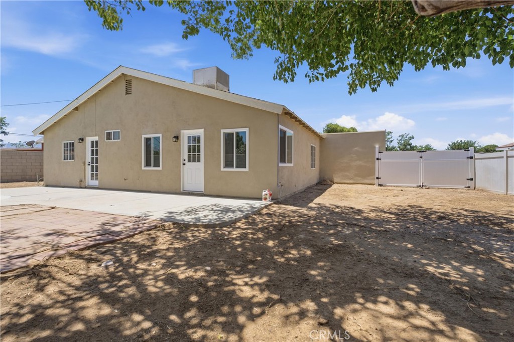 main property photo 13