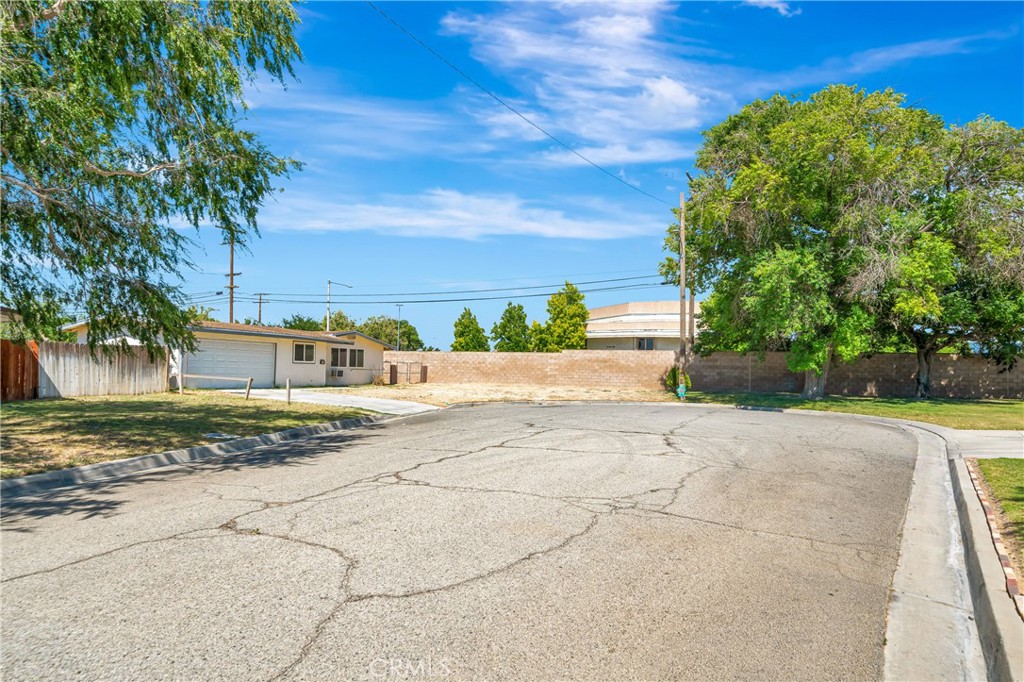 main property photo 31