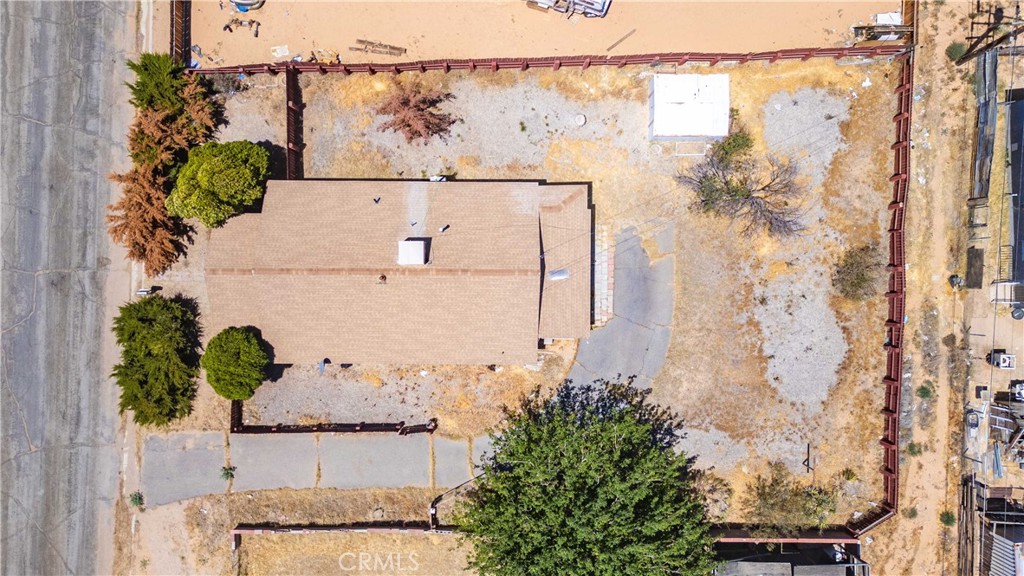 main property photo 25