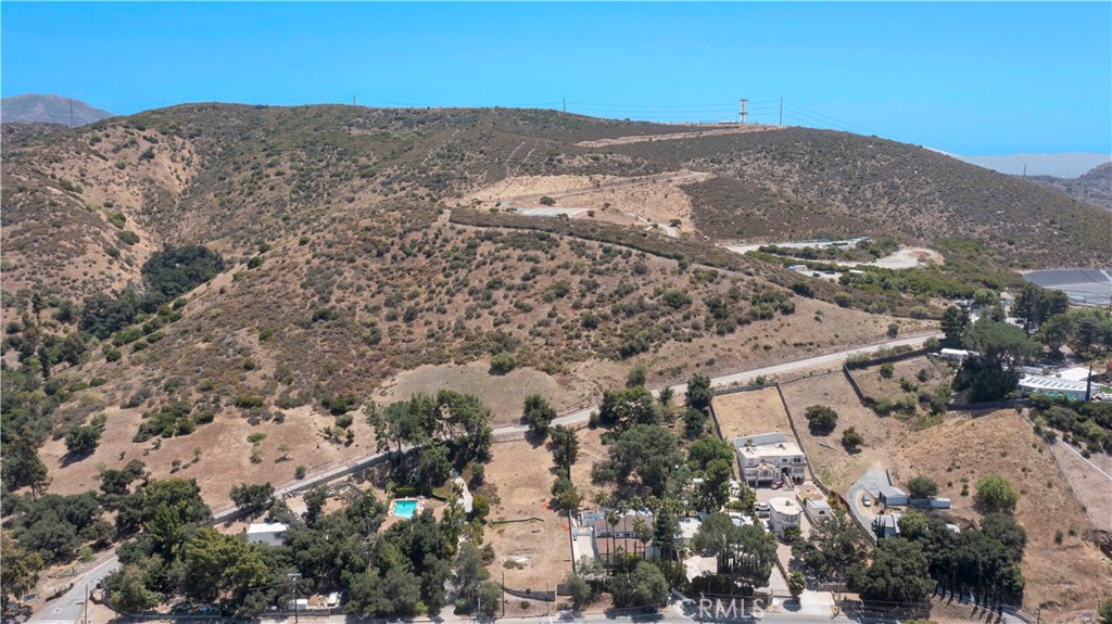 main property photo 10