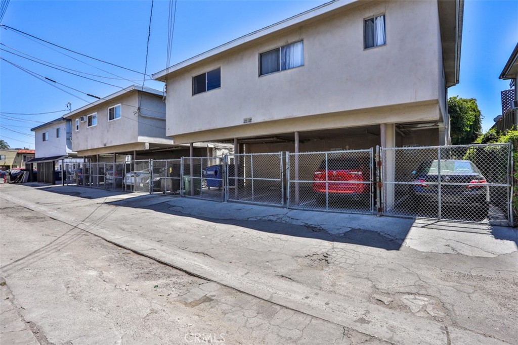 main property photo 20