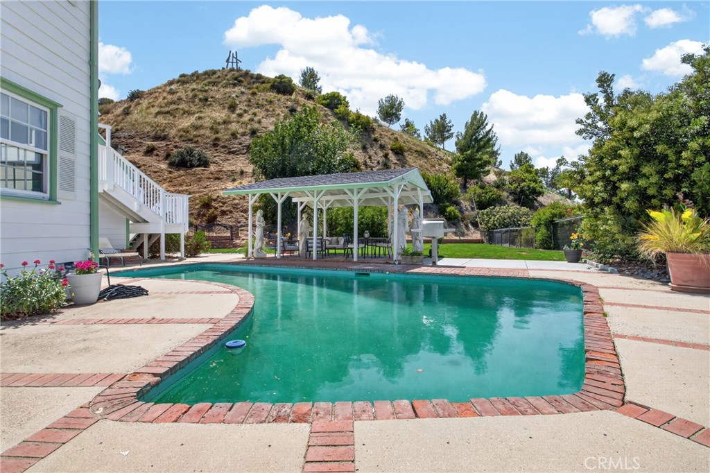 main property photo 42