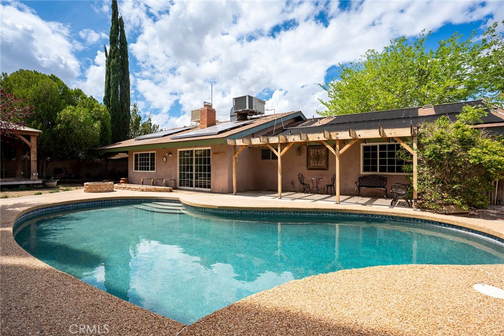 main property photo 17