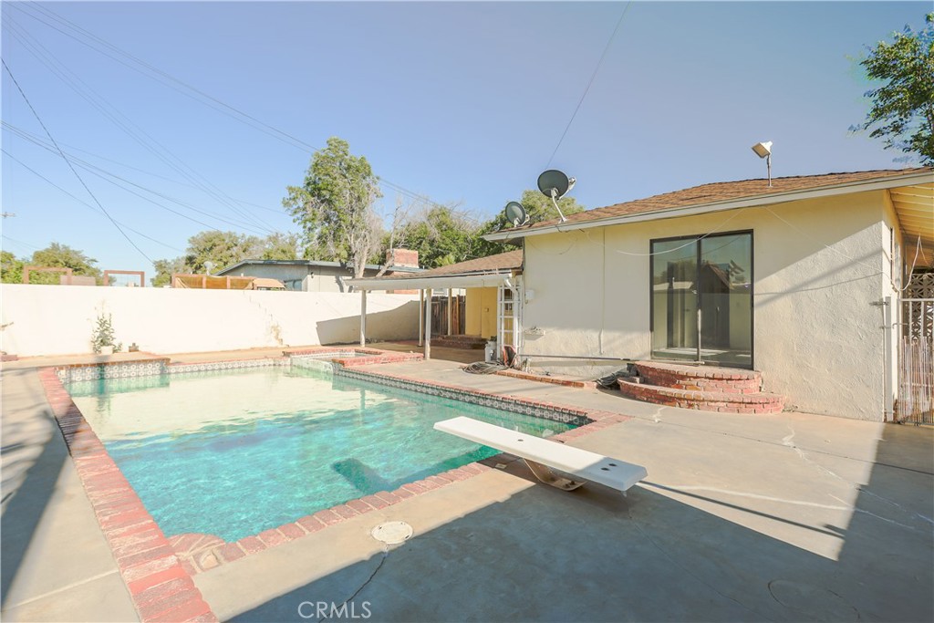 main property photo 20