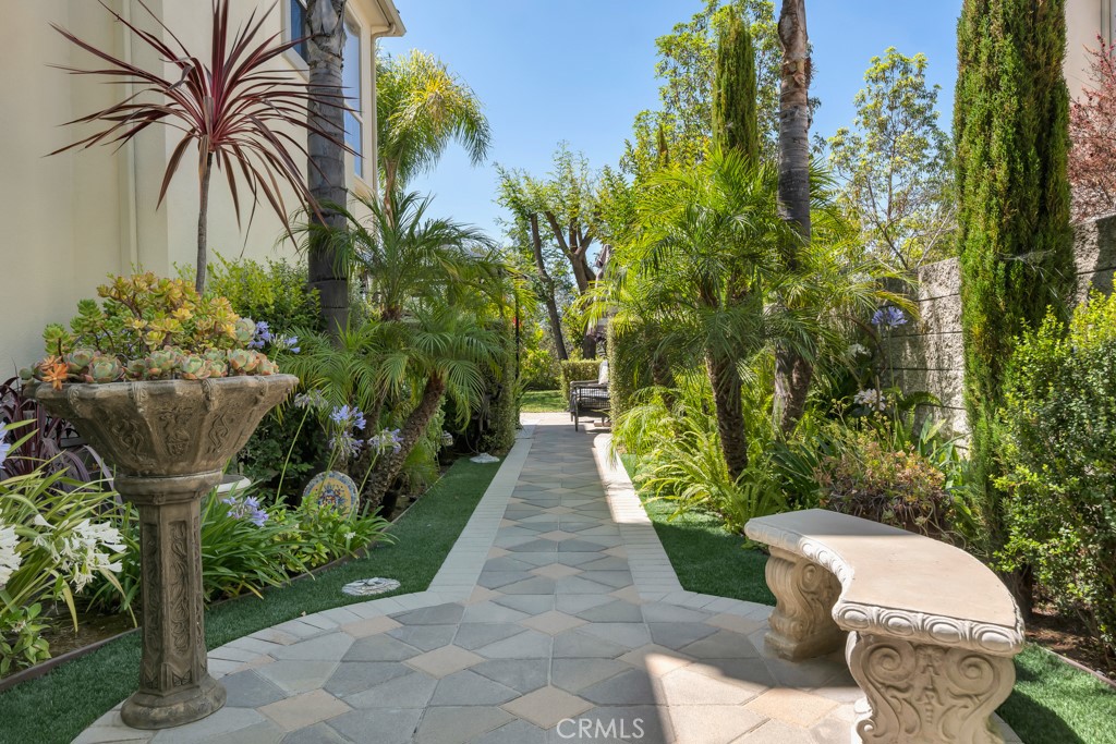 main property photo 67