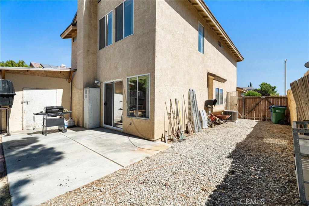 main property photo 31