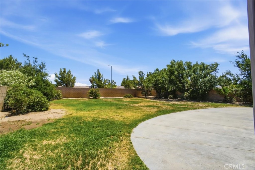 main property photo 25