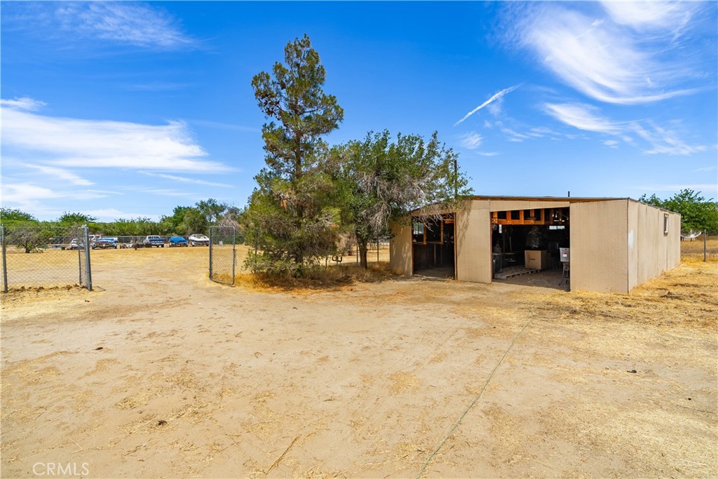 main property photo 37
