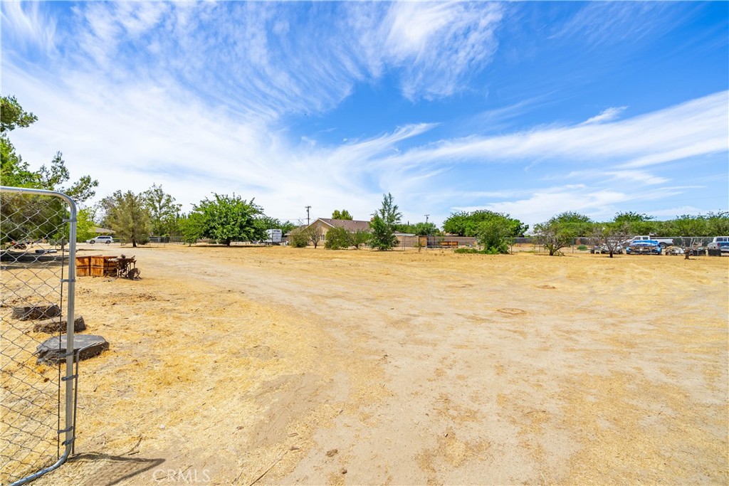 main property photo 38