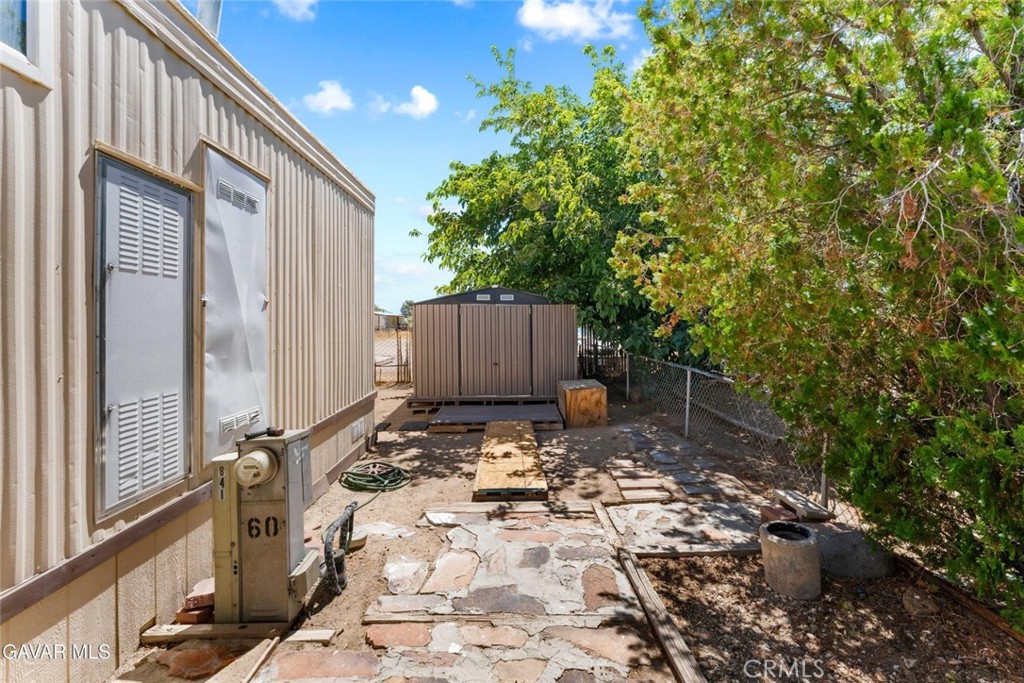 main property photo 30