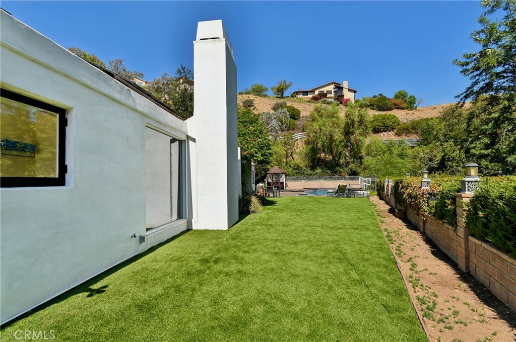 main property photo 41