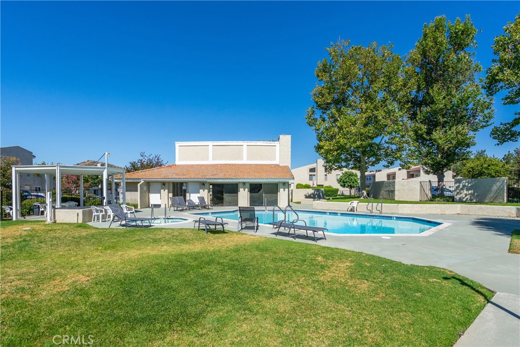 main property photo 25