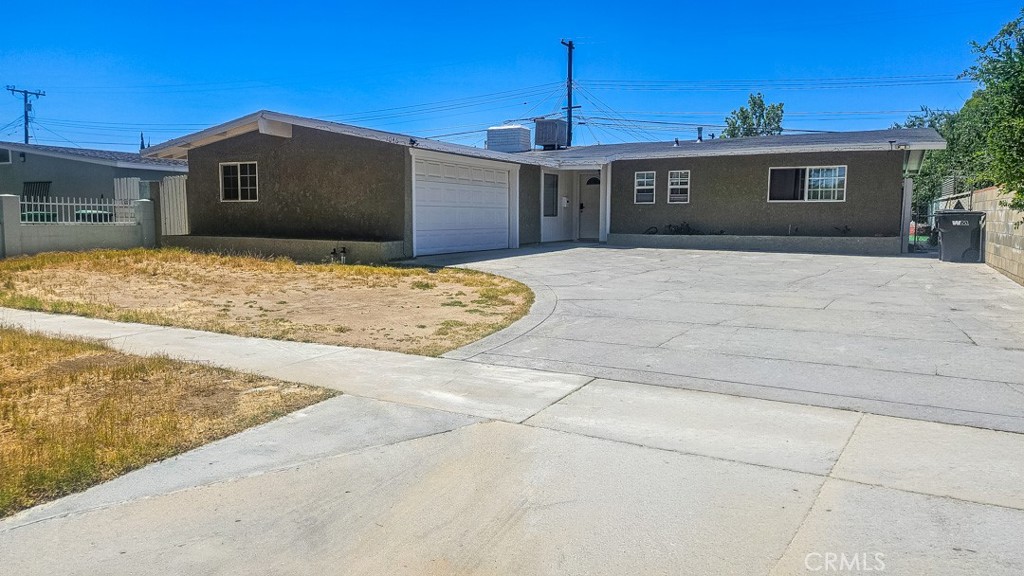 main property photo 17