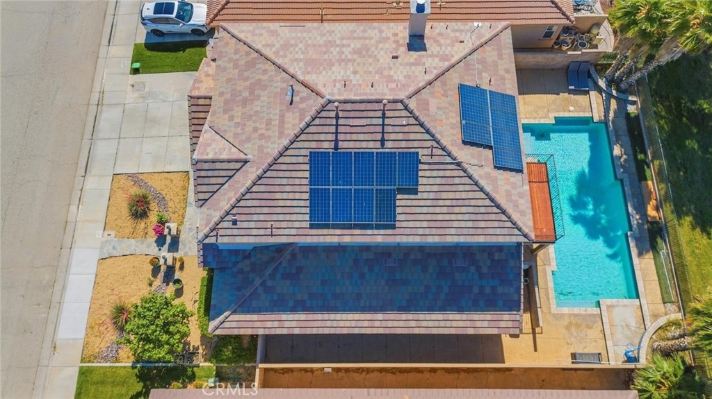 main property photo 50