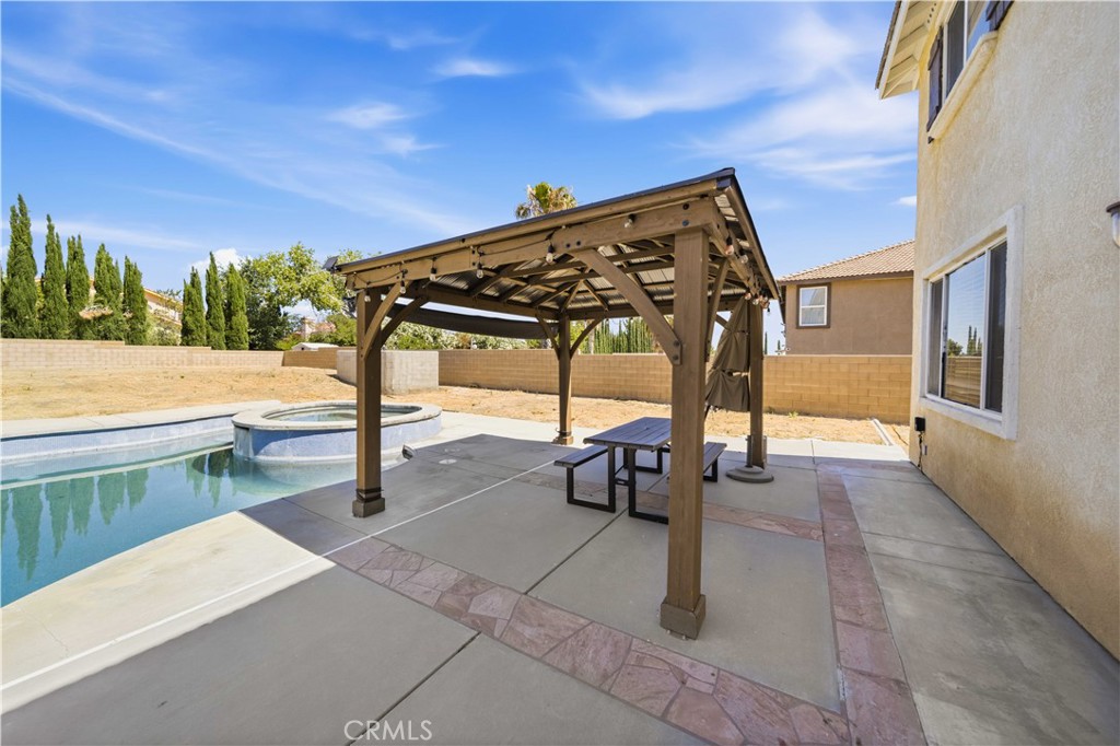 main property photo 51