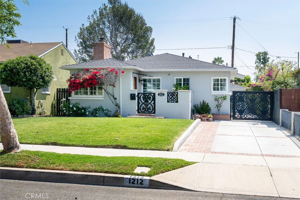 main property photo 5