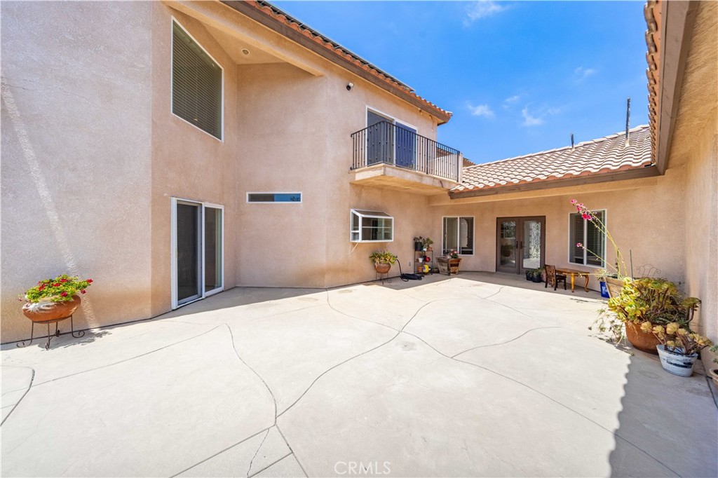main property photo 32