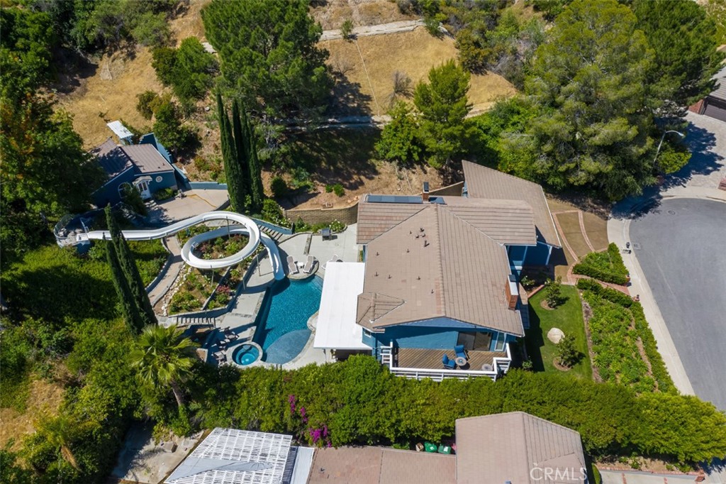 main property photo 59