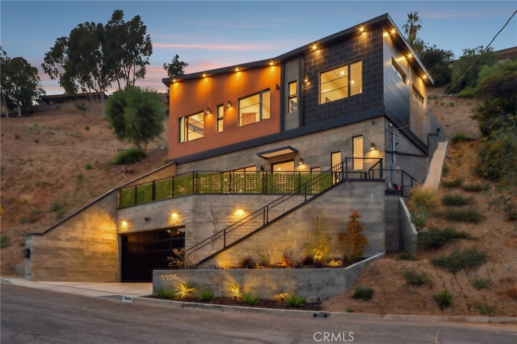 main property photo 36