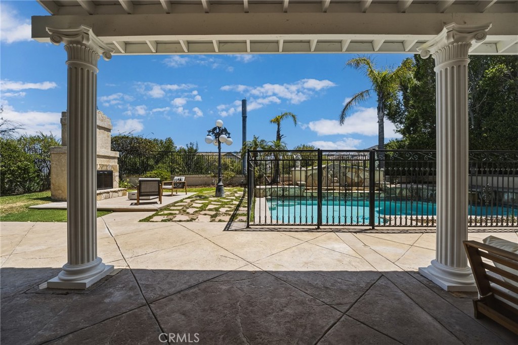 main property photo 49