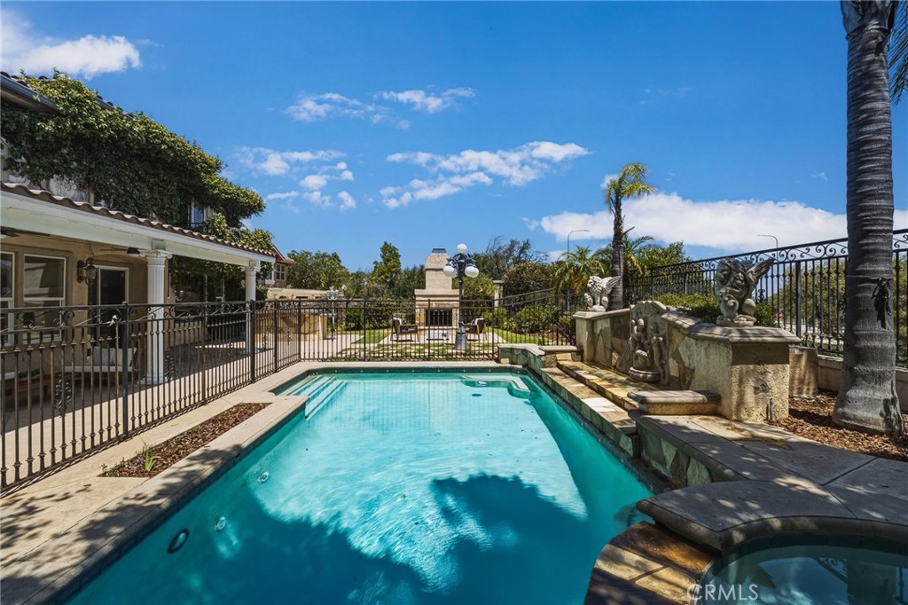 main property photo 54