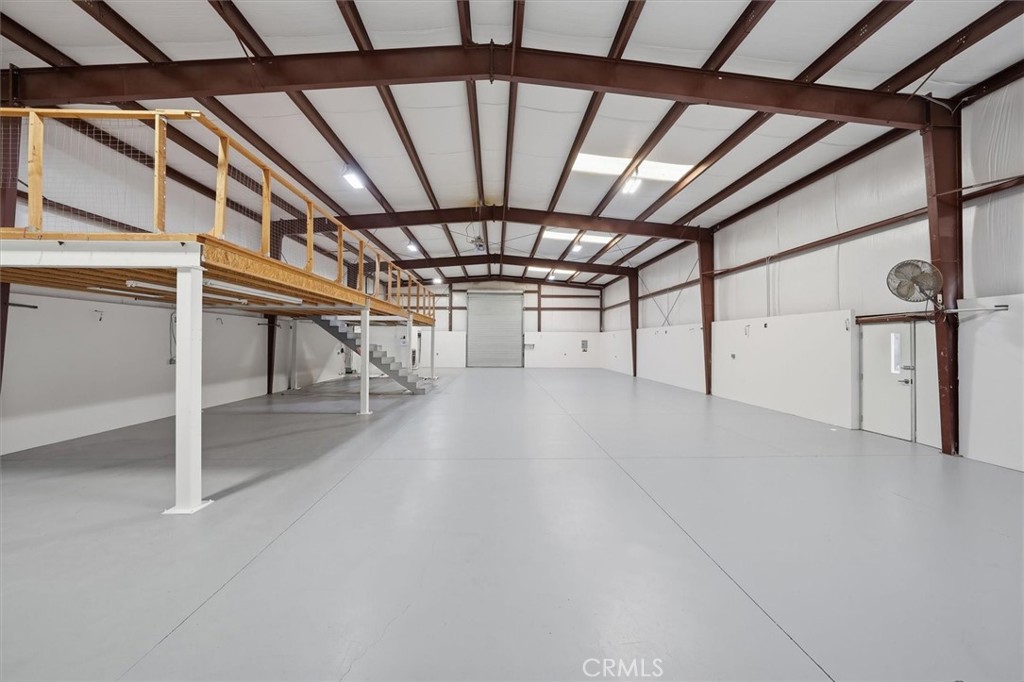 main property photo 50