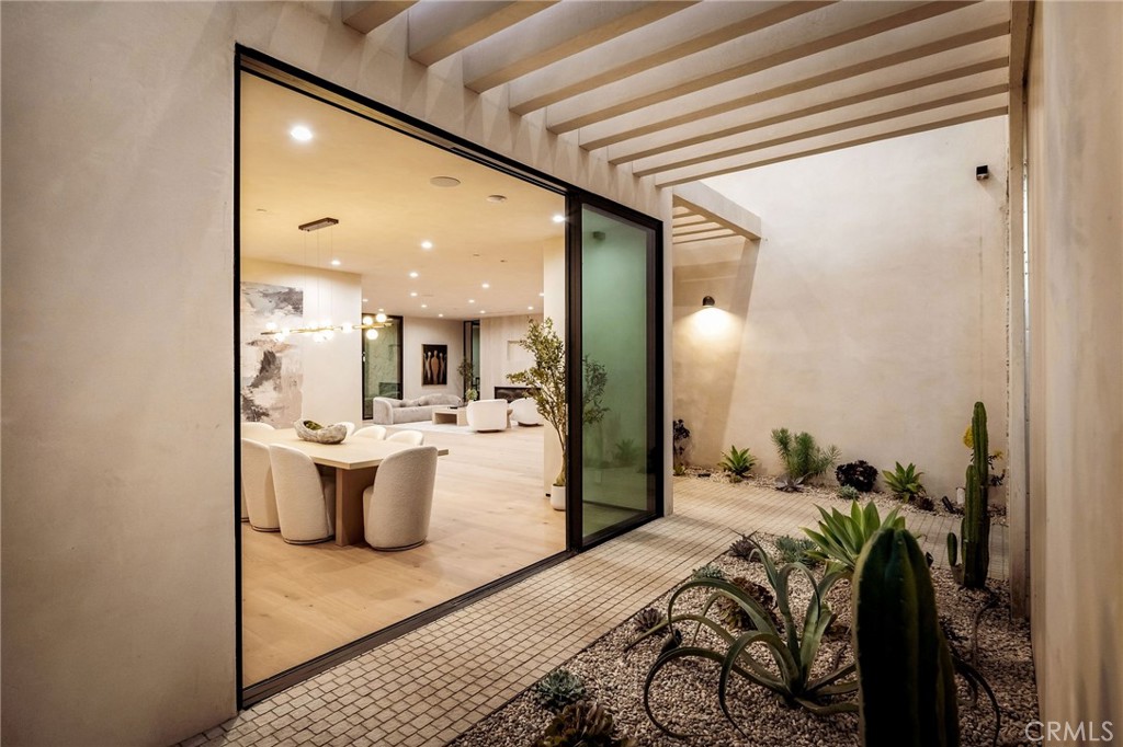 main property photo 74