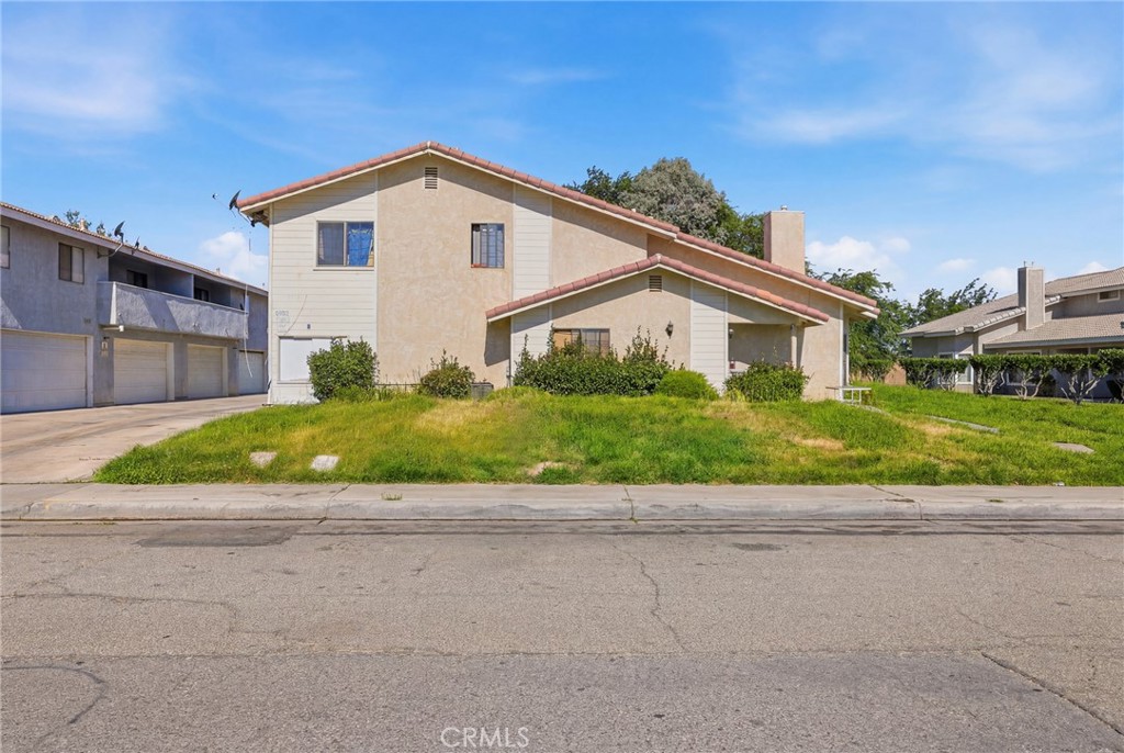main property photo 10
