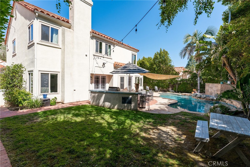 main property photo 22