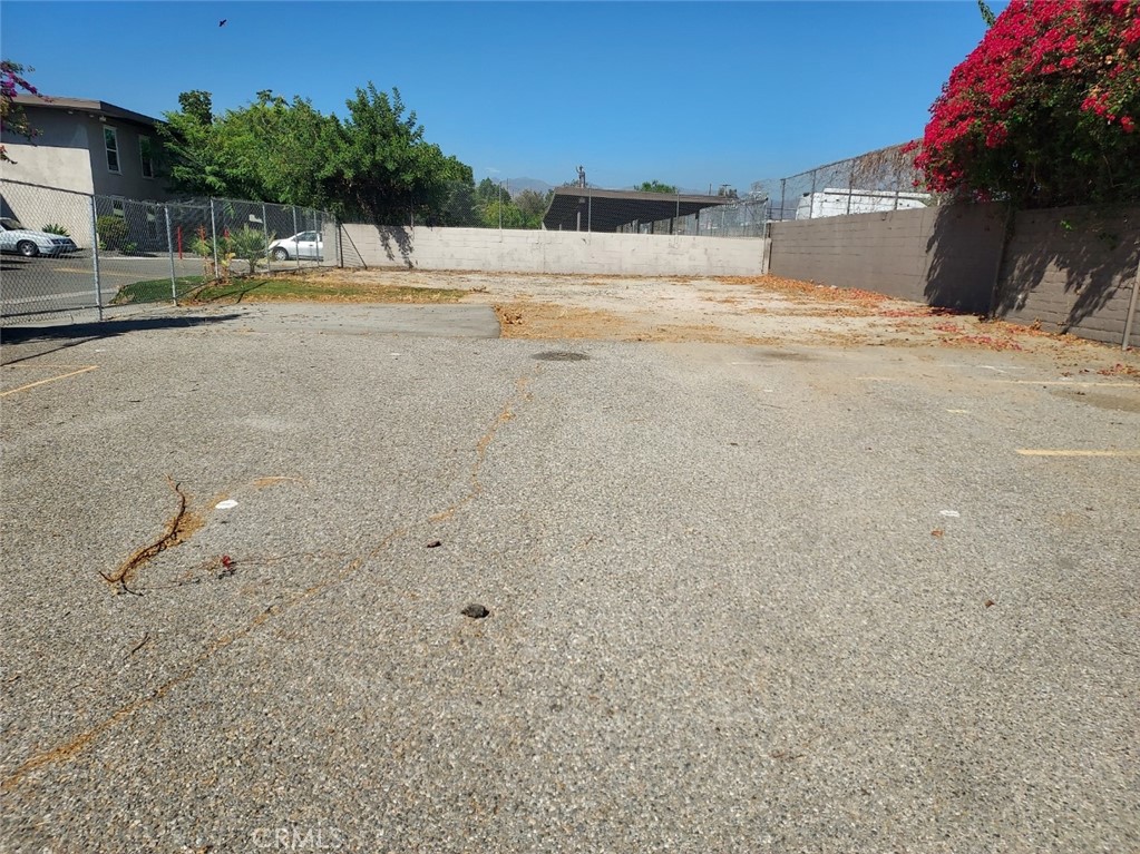 main property photo 10
