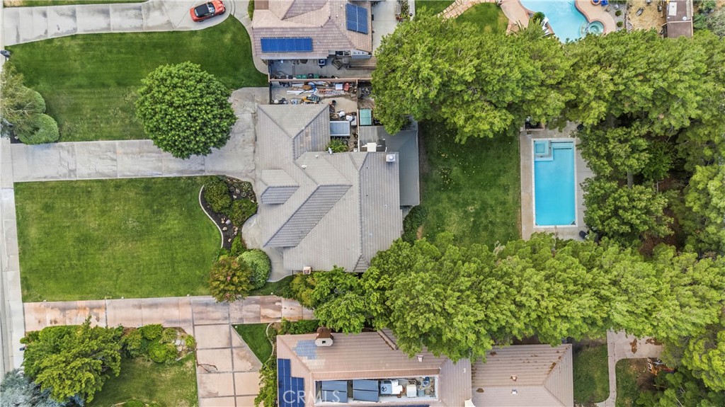 main property photo 70