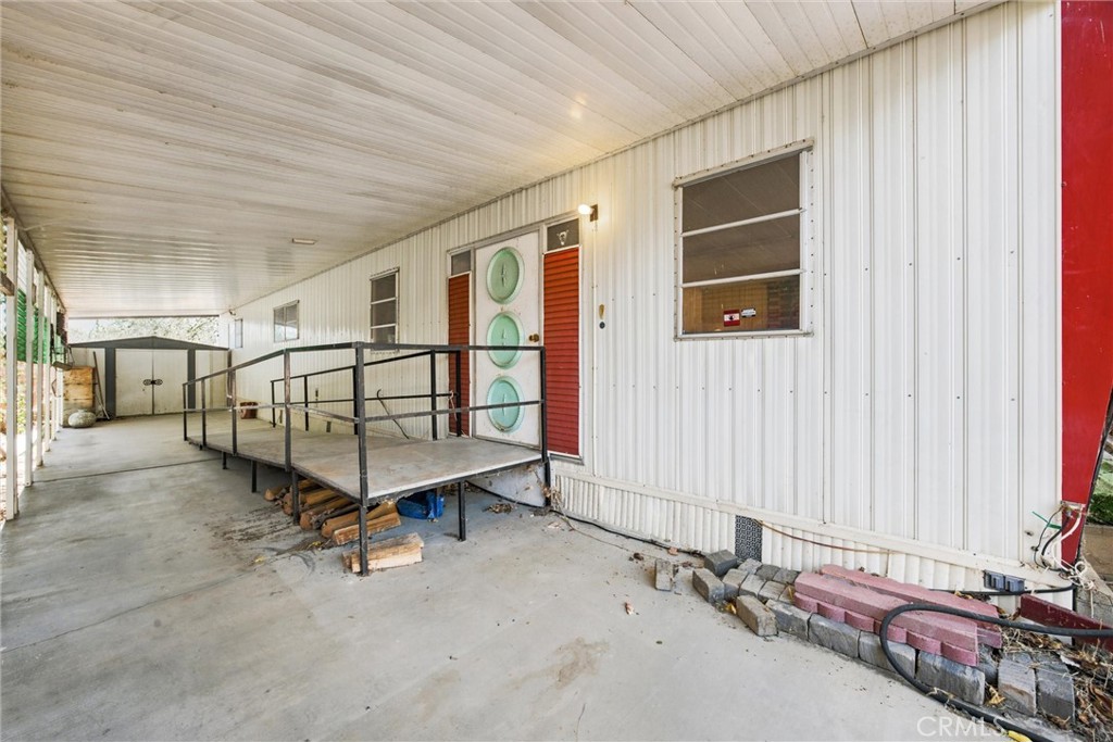 main property photo 23