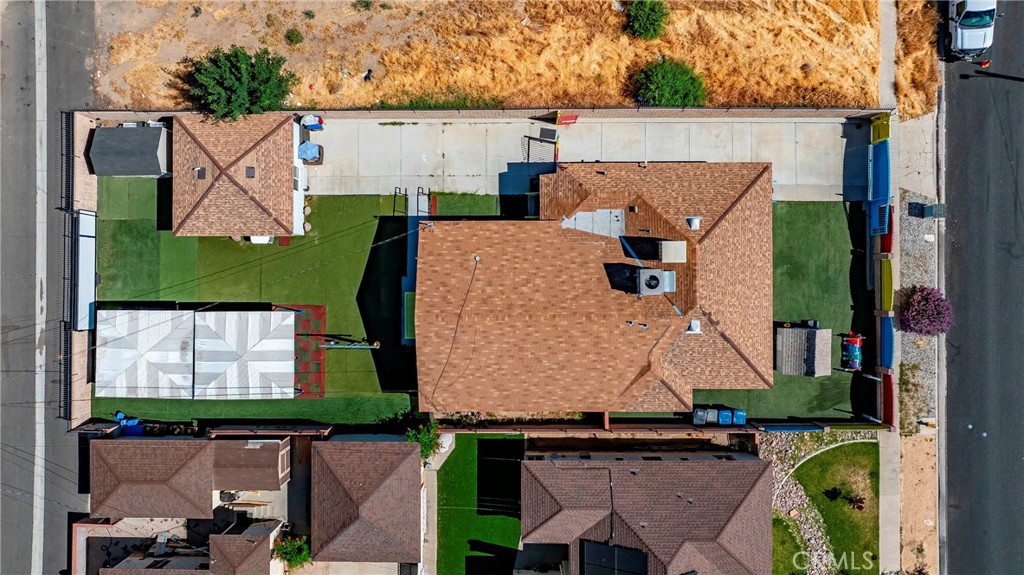 main property photo 3