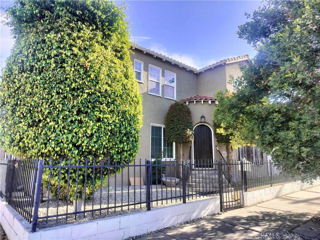 main property photo 10