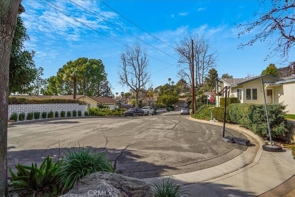 main property photo 21