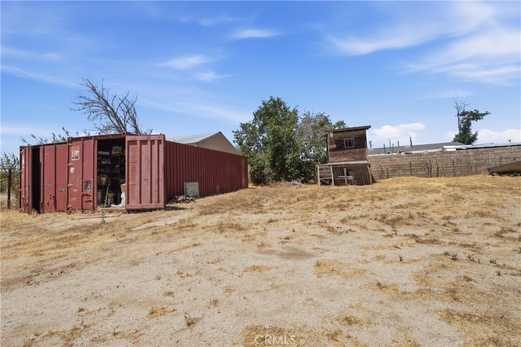 main property photo 9